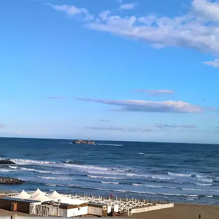 Apartament 58 M 2 En 1 Ere Ligne ,vue Panoramique ,2 Terrasses Dont Couverte Le Sunset *